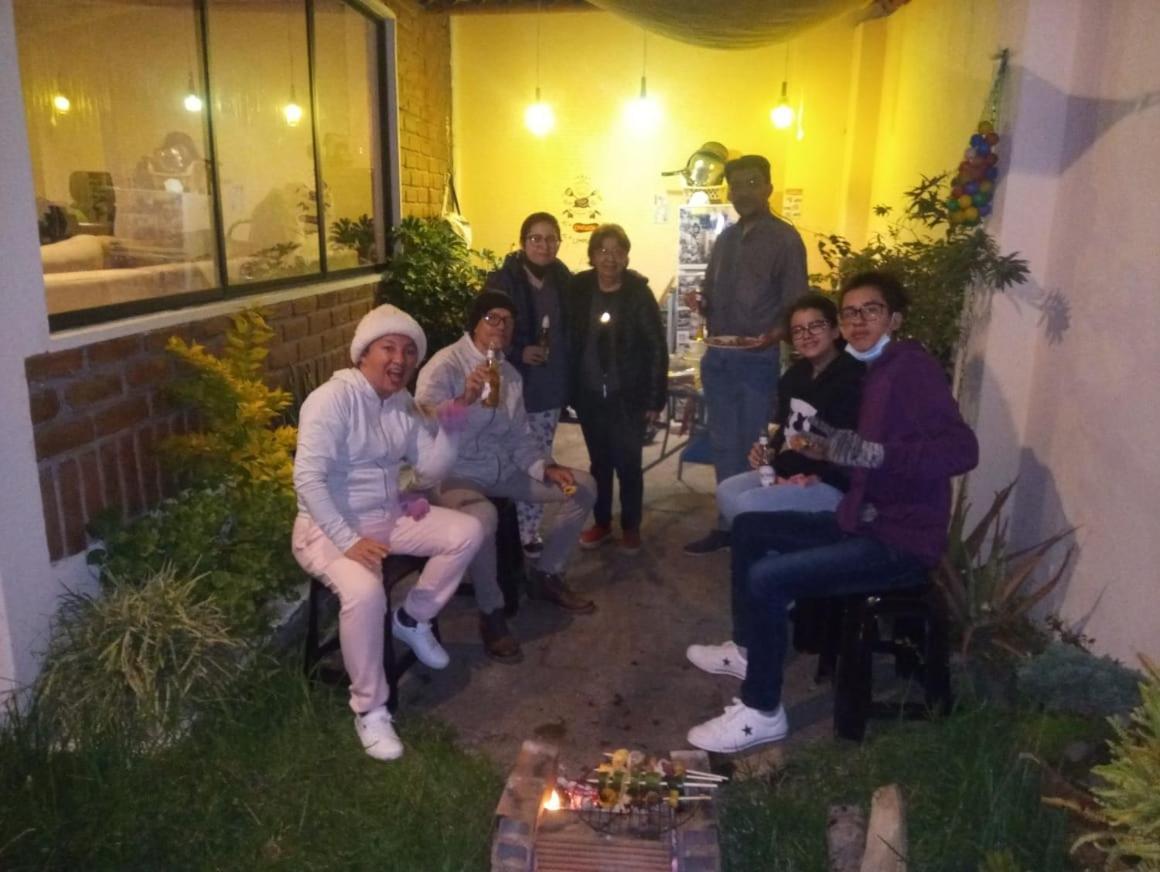 Casa de Huéspedes Tu Parada en Cuenca Esterno foto