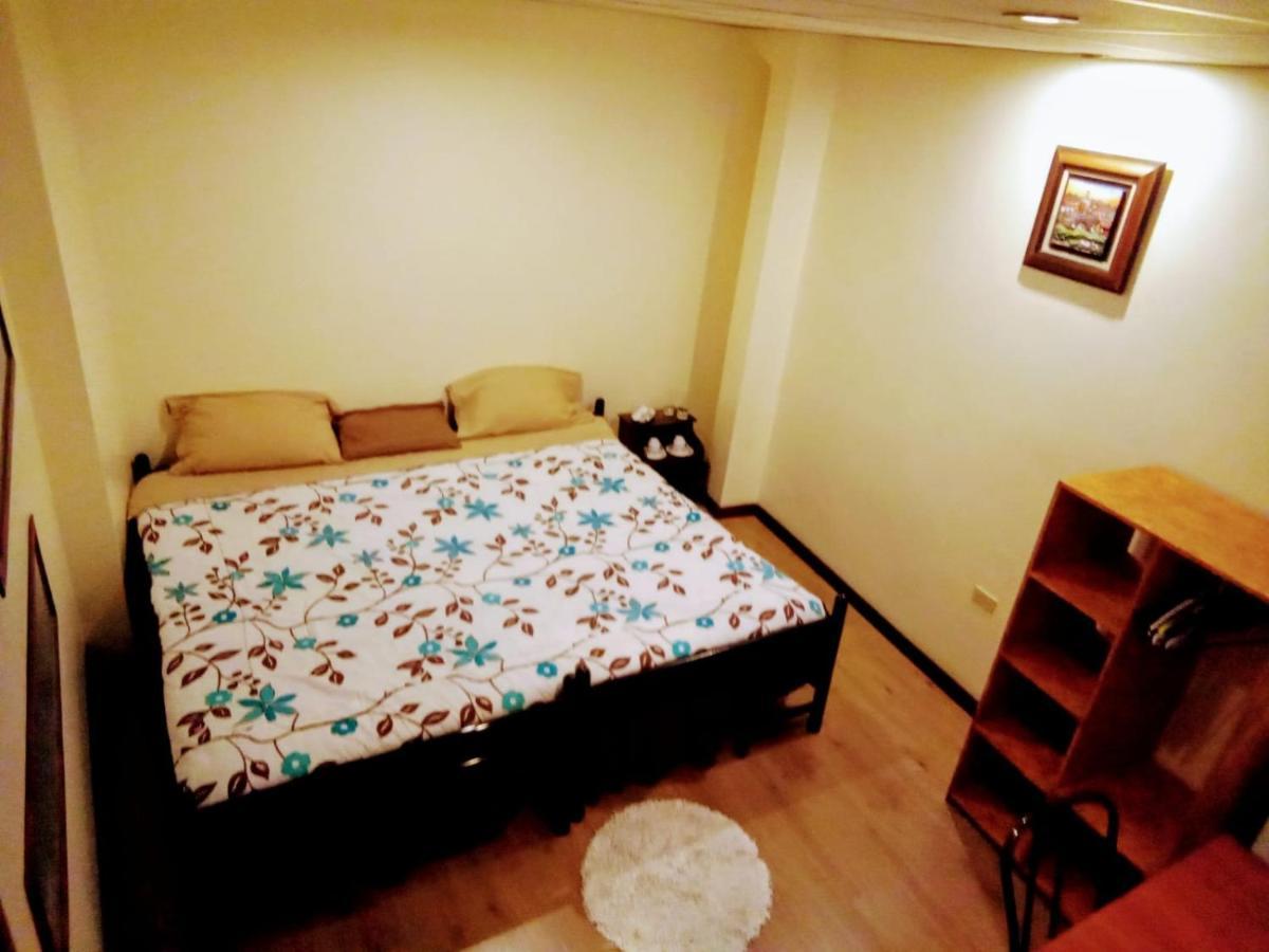 Casa de Huéspedes Tu Parada en Cuenca Esterno foto