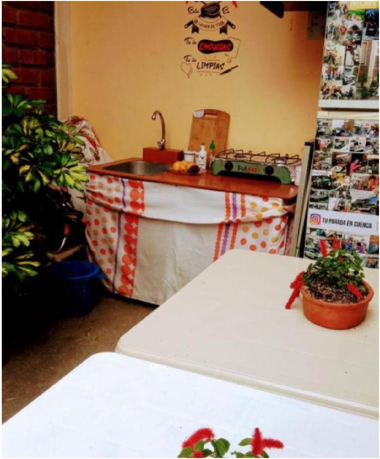 Casa de Huéspedes Tu Parada en Cuenca Esterno foto