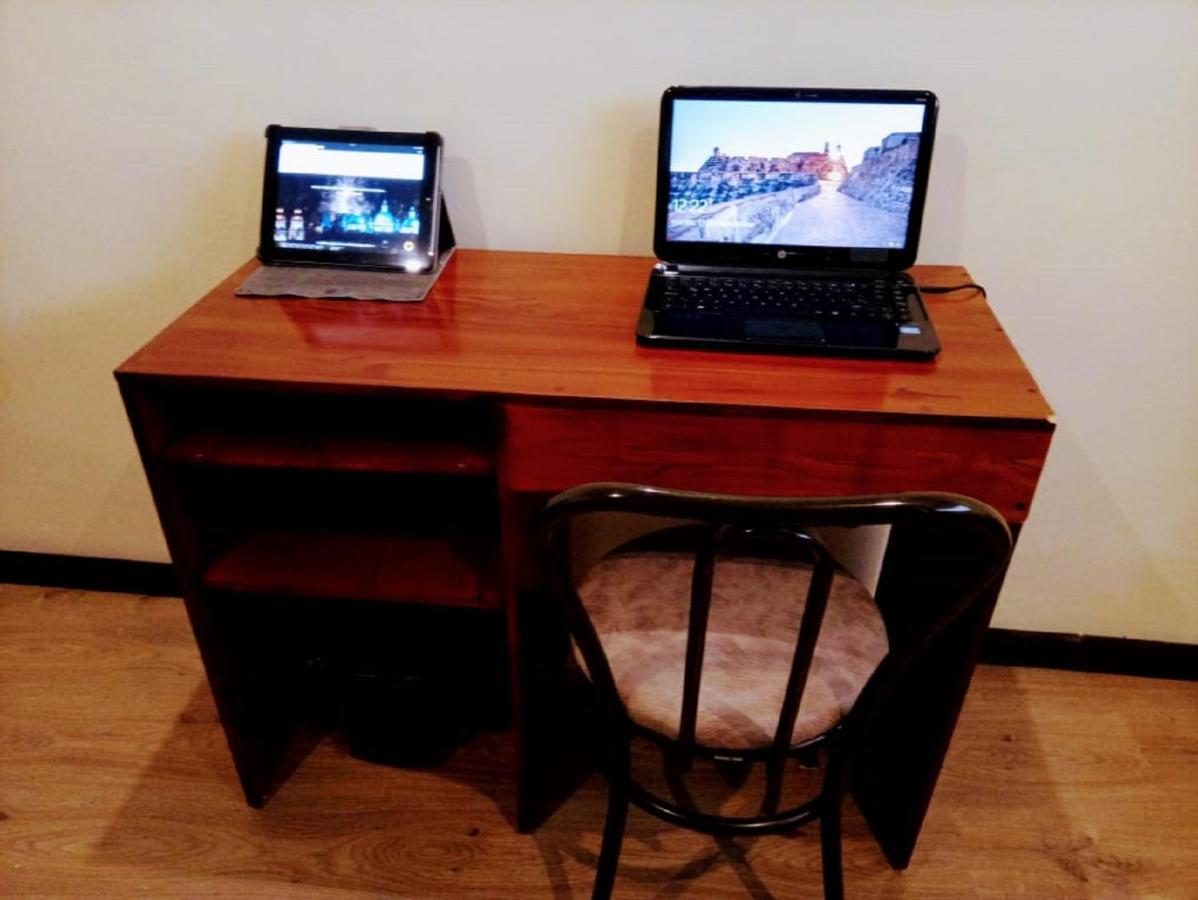 Casa de Huéspedes Tu Parada en Cuenca Esterno foto